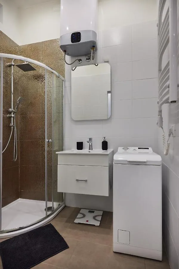 Cozy Little Apartment In Downtown Budapest